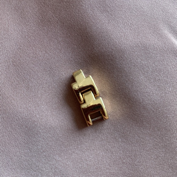 Adjustable Gold Bracelet - Picture 4 of 4